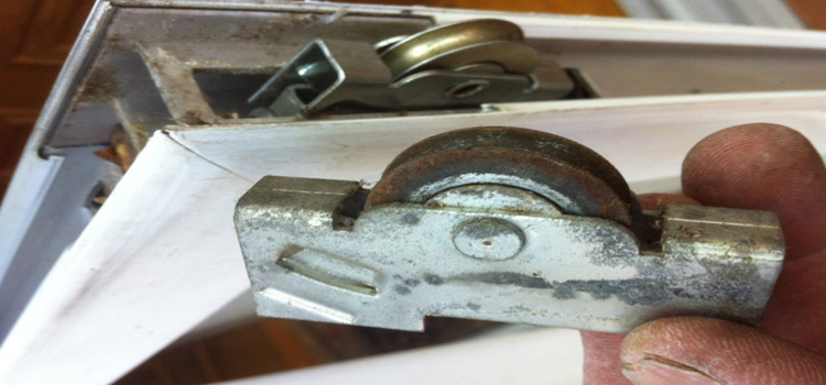 screen door roller repair in Escondido
